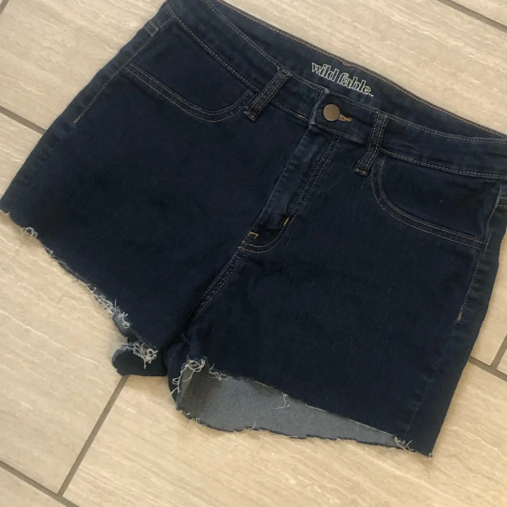 wild fable Dark Indigo Raw Hem Denim Shorts size 12